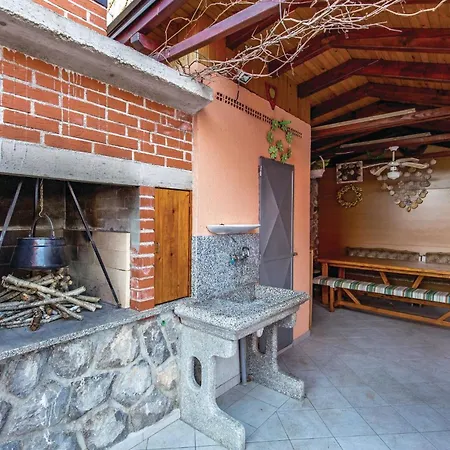 Gorgeous In With Kitchen
